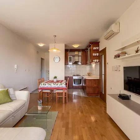 Split Central Apartment,Free Private Parking Apartamento