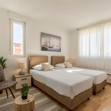 Split Central Apartment,Free Private Parking * Split